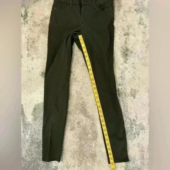 Women’s Green Old Navy Jeans - Picture 6 of 6